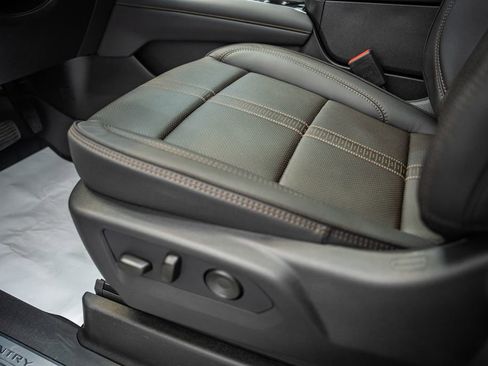 New 2026 Chevrolet Suburban High Country AWD/4WD image 41