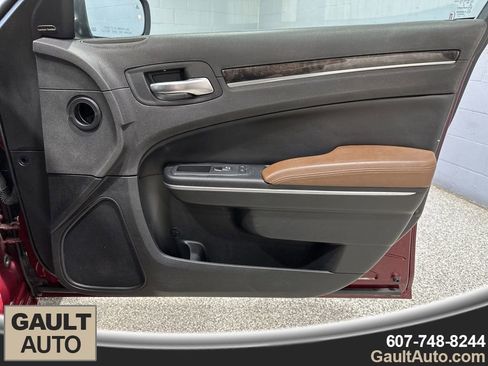 Used 2018 Chrysler 300 Limited w/ Safetytec Plus Group AWD/4WD image 17