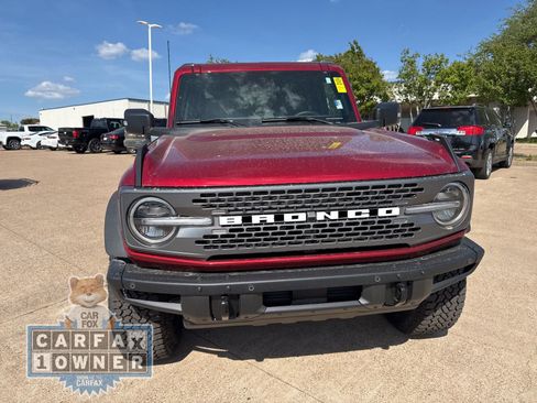 Used 2025 Ford Bronco Badlands image 2