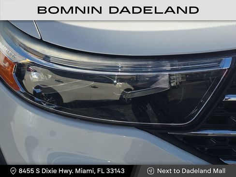 Used 2020 Ford Explorer XLT w/ Equipment Group 202A image 10