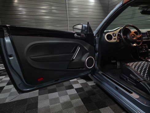 Used 2019 Volkswagen Beetle 2.0T Final Edition SEL image 31