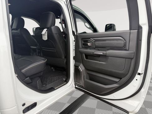 Used 2024 RAM 3500 Limited w/ Night Edition AWD/4WD image 18