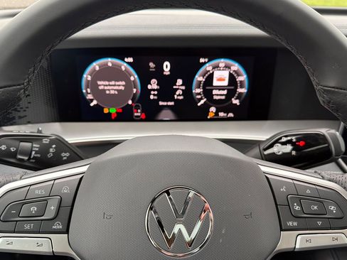 New 2026 Volkswagen Tiguan SE R-Line AWD/4WD image 22