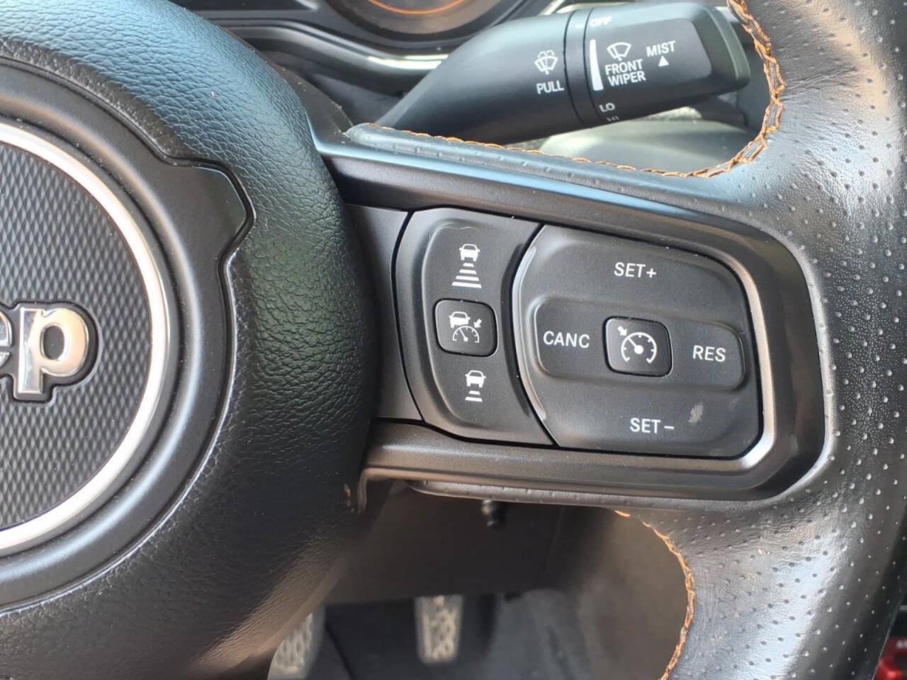 Used 2024 Jeep Gladiator Mojave w/ Convenience Group AWD/4WD image 18