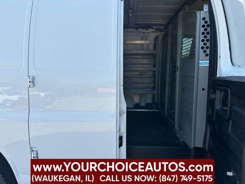 Used 2016 Chevrolet Express 2500 RWD image 8