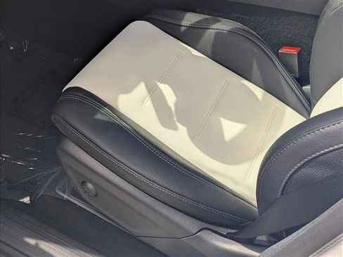 New 2026 Mercedes-Benz GLE 350 4MATIC image 4