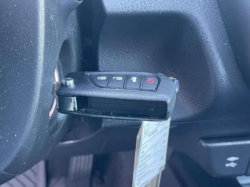 Used 2019 Toyota Camry SE FWD image 29