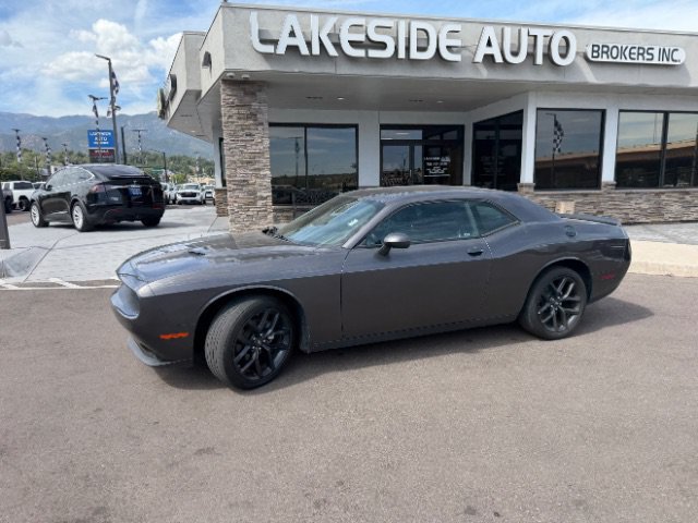 Used 2022 Dodge Challenger SXT w/ Blacktop Package RWD image 3