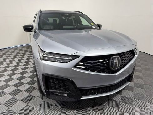 Used 2025 Acura MDX A-Spec image 8