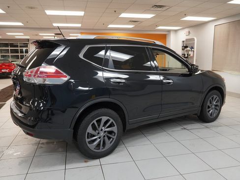 Used 2016 Nissan Rogue SL w/ SL Premium Package image 13