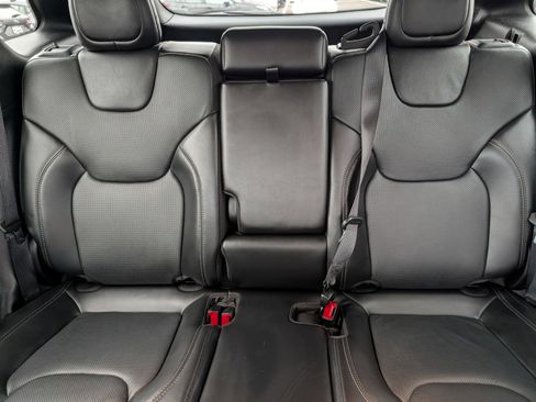 Used 2020 Jeep Cherokee Limited image 13