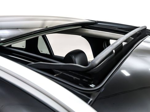 Certified 2022 Mercedes-Benz GLC 300 image 23