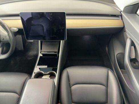 Used 2018 Tesla Model 3 Long Range image 23