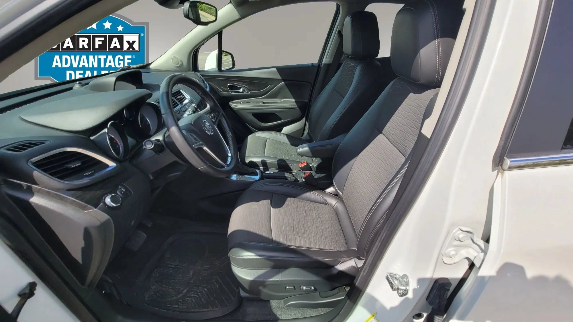 Used 2015 Buick Encore AWD image 11