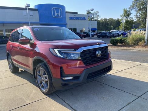 Used 2023 Honda Passport EX-L image 2
