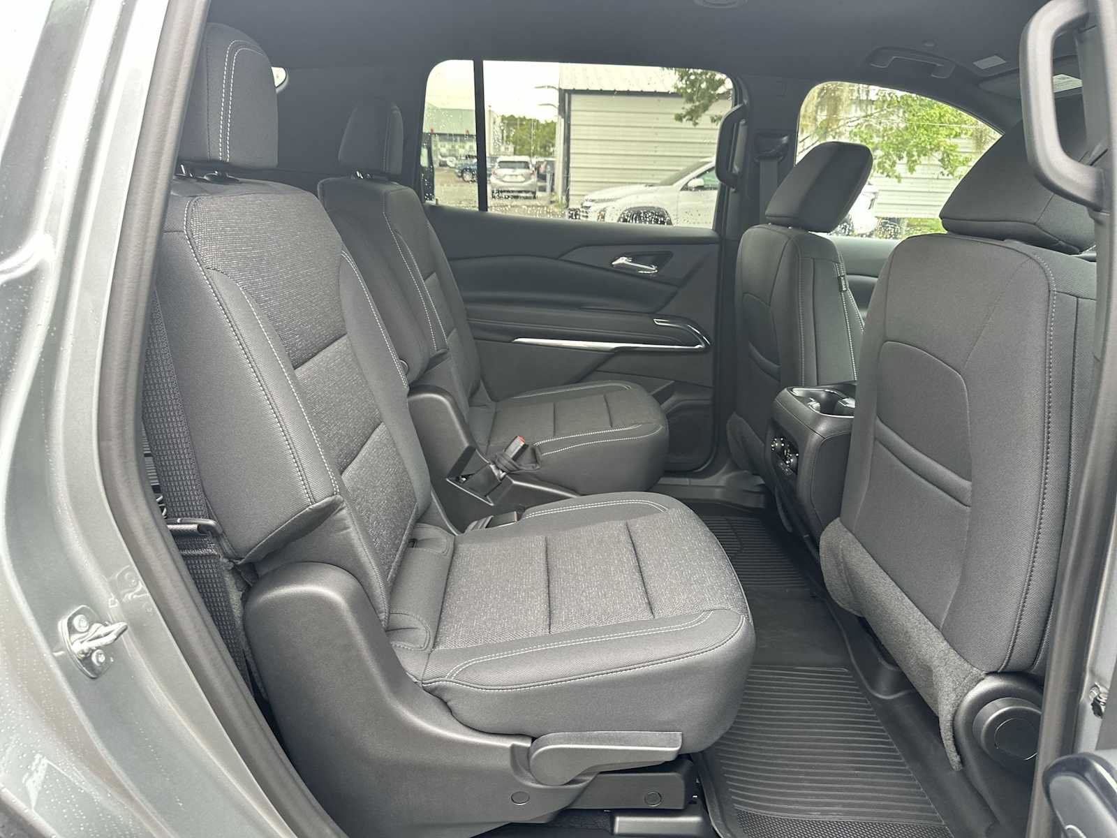 New 2026 Chevrolet Traverse LT w/ LPO, Floor Liner Package FWD image 18