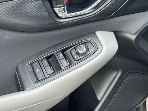 Used 2023 Subaru Outback Premium AWD/4WD image 18