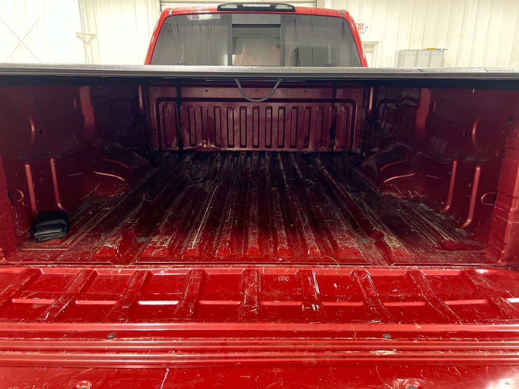 Used 2017 Nissan Titan SV RWD image 21