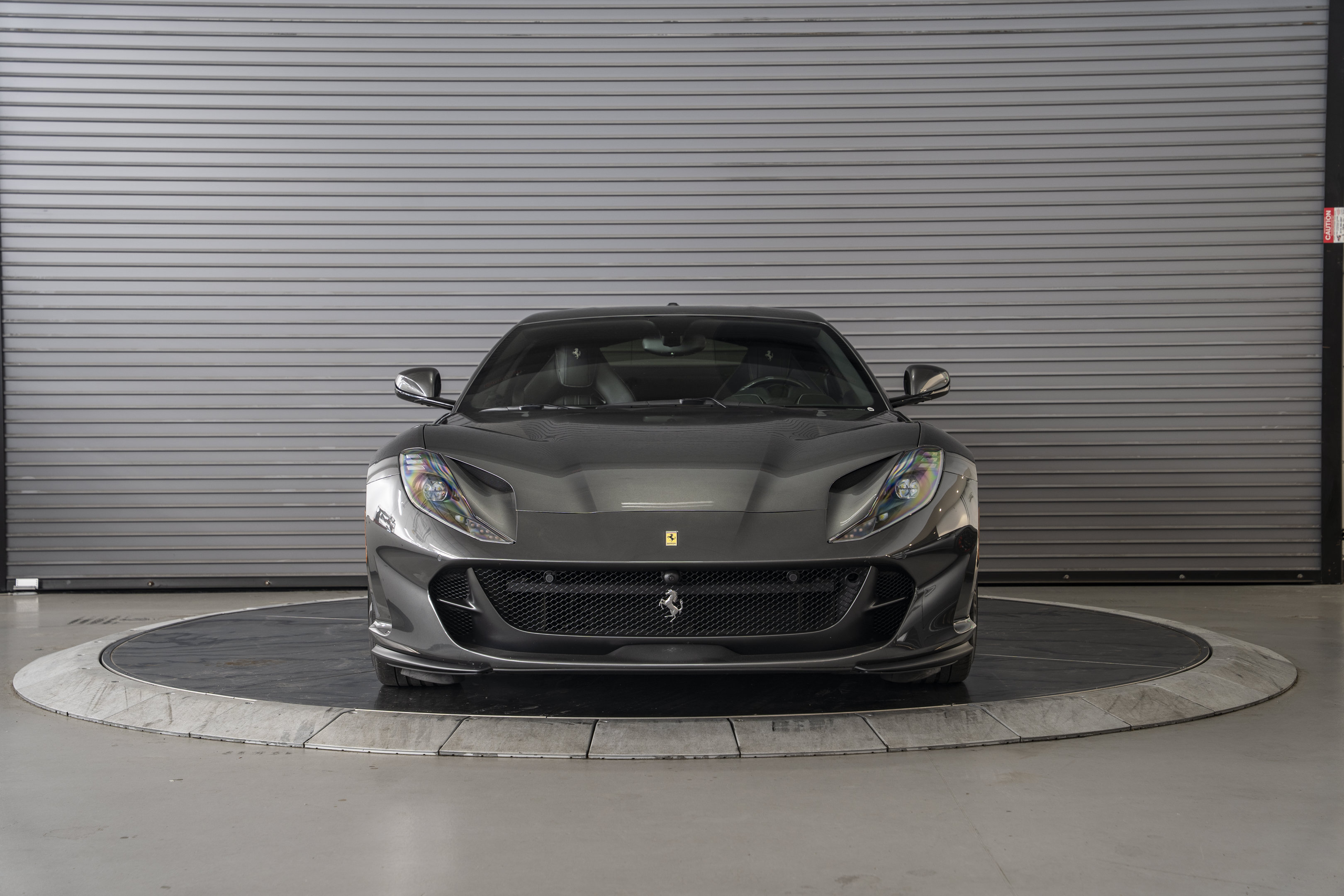 Used 2019 Ferrari 812 Superfast RWD image 8