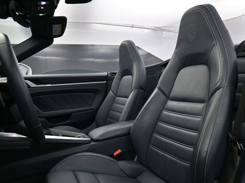 Used 2022 Porsche 911 Turbo S image 5