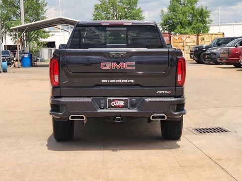 Used 2022 GMC Sierra 1500 AT4 w/ AT4 Preferred Package AWD/4WD image 6