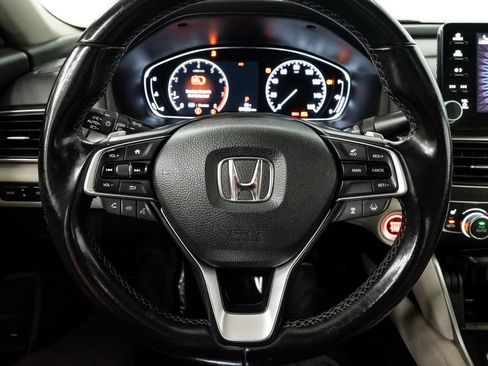 Used 2018 Honda Accord Touring image 14