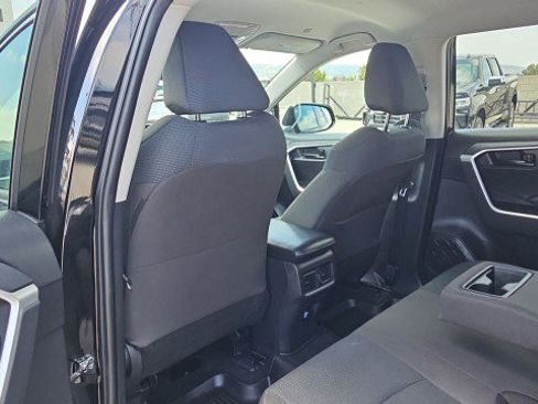 Used 2023 Toyota RAV4 LE FWD image 20