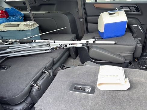 Certified 2025 GMC Yukon XL Denali w/ Sun & Power Step Package image 12