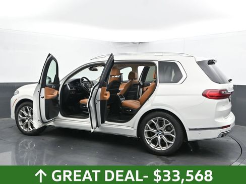 Used 2022 BMW X7 xDrive40i w/ Executive Package image 56
