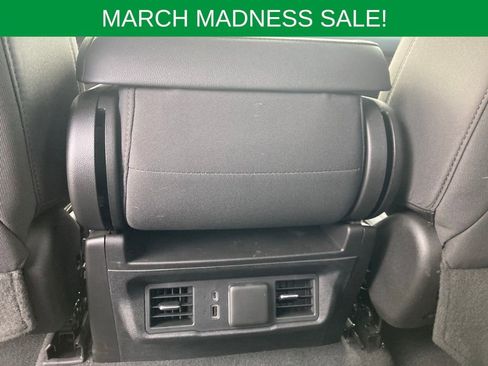 Used 2023 Chevrolet Silverado 1500 LT image 22