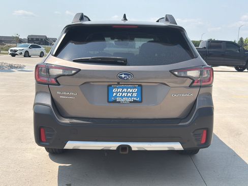 Used 2022 Subaru Outback Limited AWD/4WD image 6