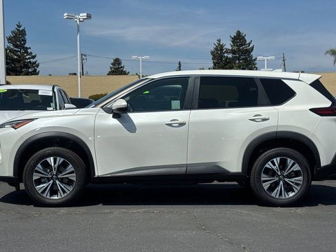 Used 2022 Nissan Rogue SV AWD/4WD image 8