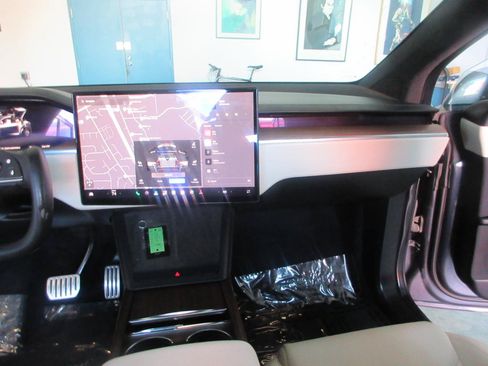 Used 2023 Tesla Model X AWD/4WD image 43
