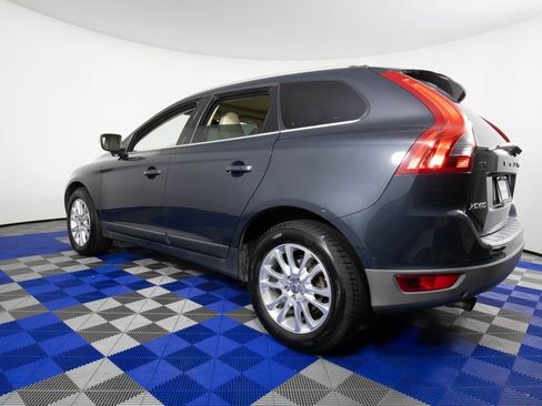 Used 2010 Volvo XC60 T6 image 7