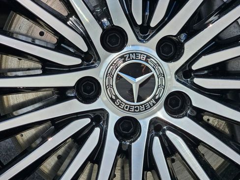 New 2026 Mercedes-Benz GLC 300 4MATIC image 11