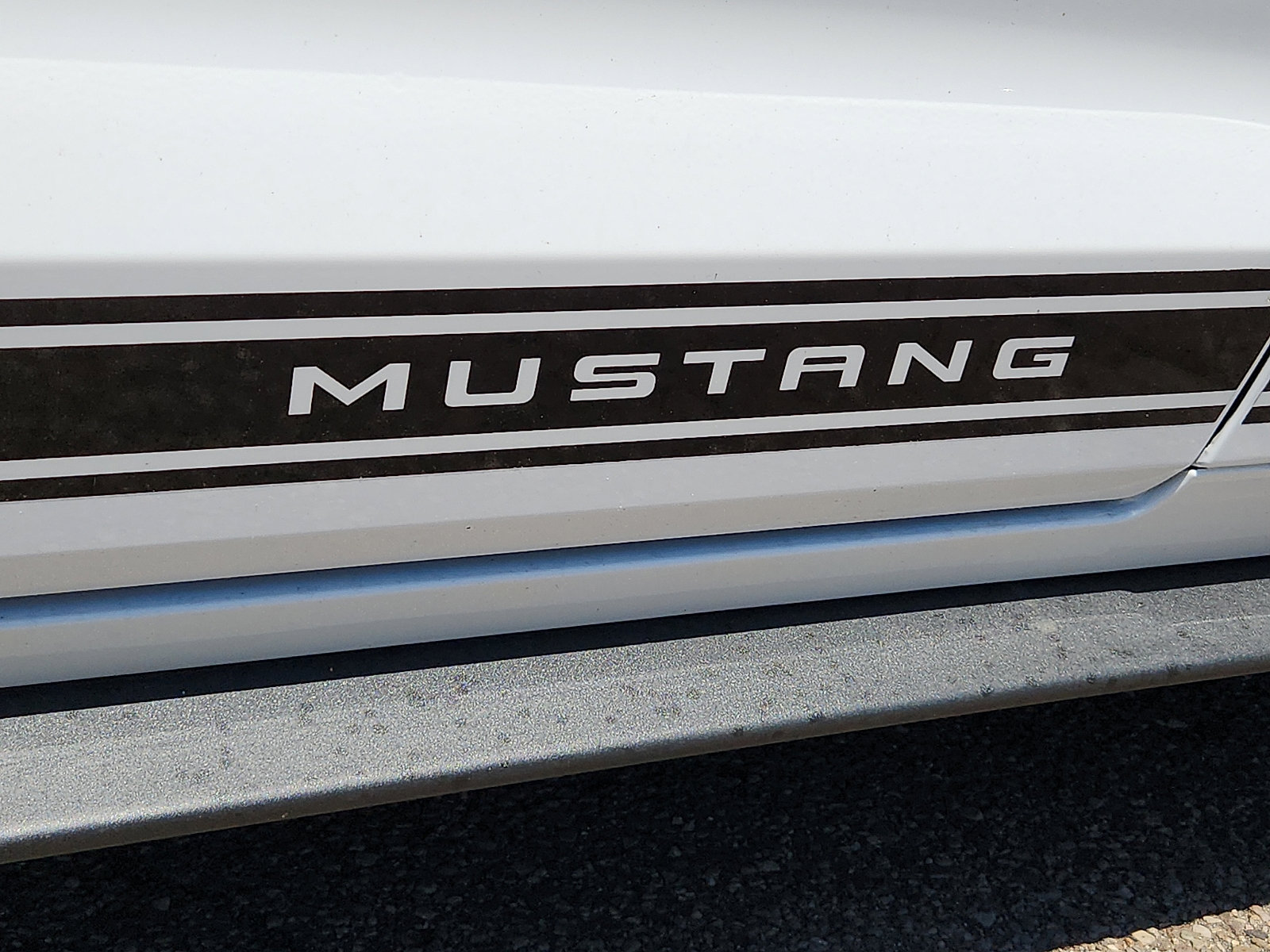 Certified 2021 Ford Mustang Coupe RWD image 31