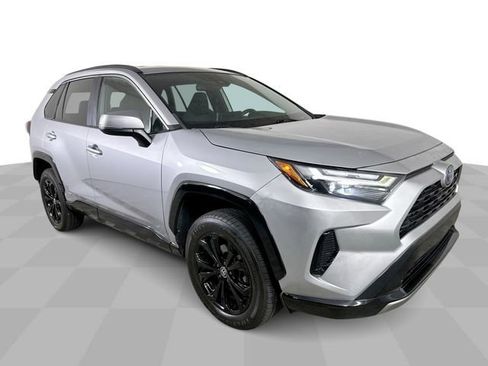 Used 2023 Toyota RAV4 SE AWD/4WD image 2