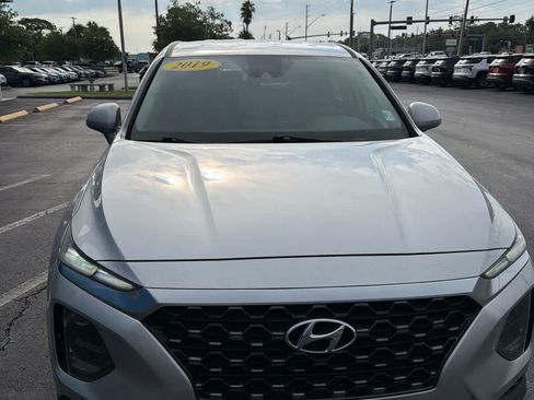 Used 2019 Hyundai Santa Fe SE FWD image 8