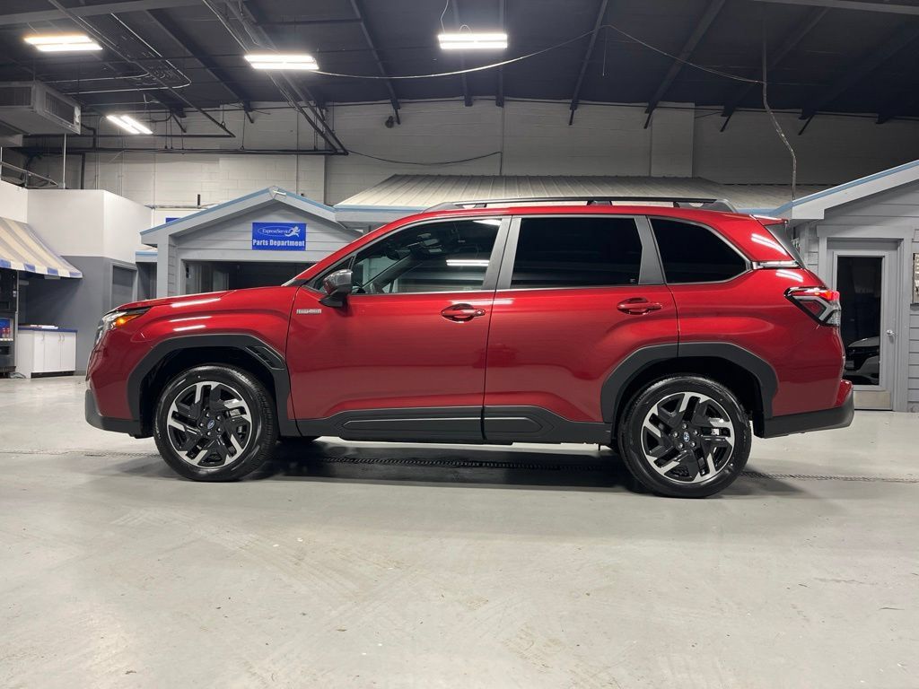 Used 2026 Subaru Forester Premium AWD/4WD image 4