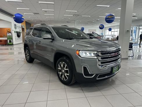 Certified 2023 GMC Acadia SLE w/ Driver Convenience Package image 11