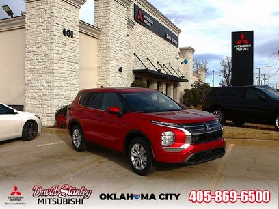 New 2026 Mitsubishi Outlander ES