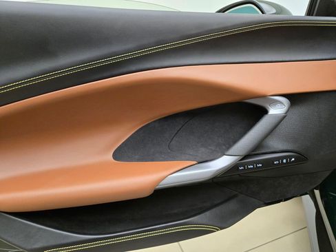 Used 2024 Ferrari 296 GTS image 28