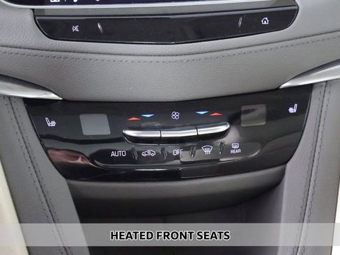 Used 2023 Cadillac XT5 Premium Luxury image 8