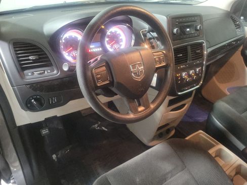 Used 2015 Dodge Grand Caravan SE w/ Quick Order Package 29E SE FWD image 15