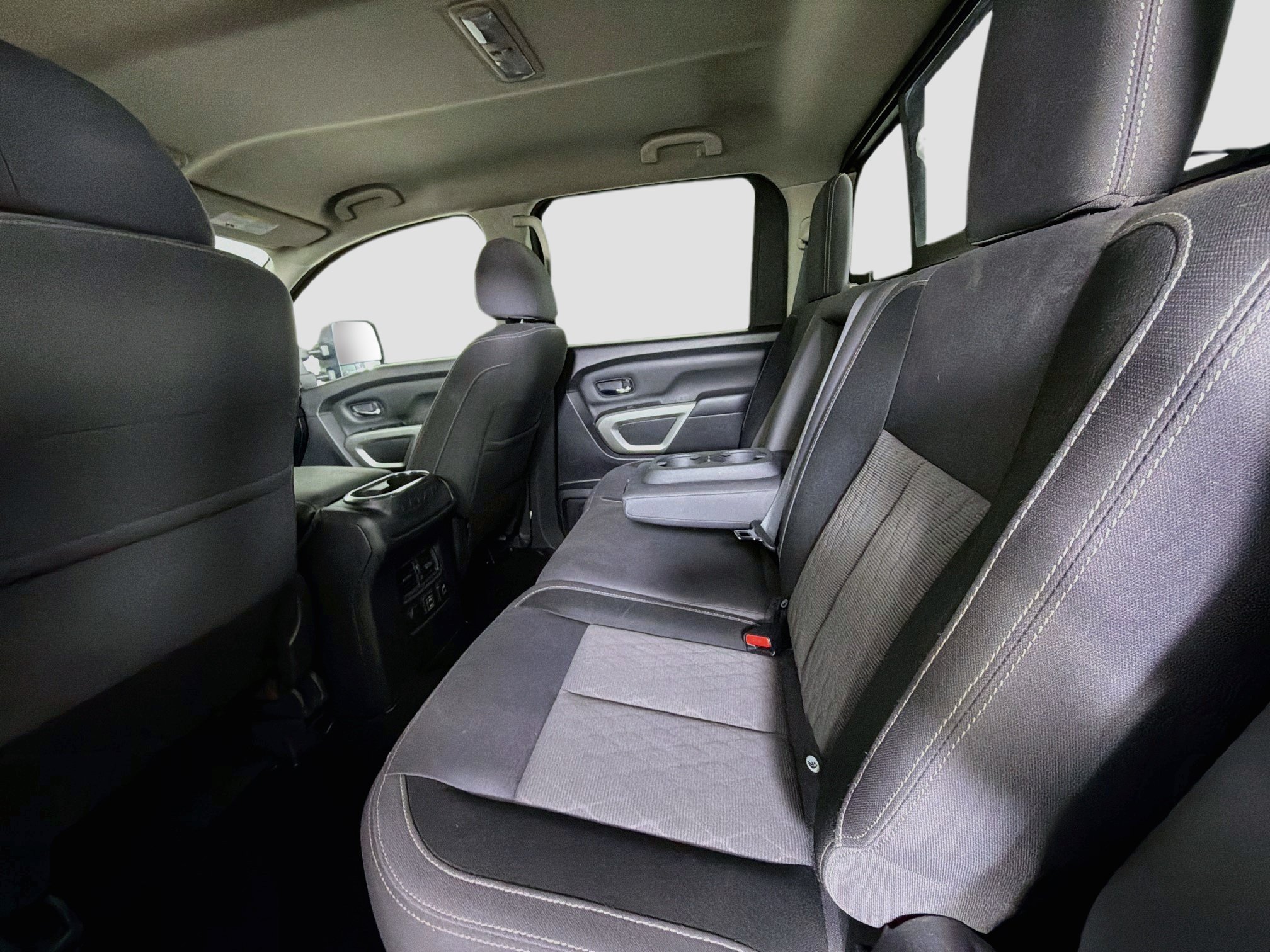 Used 2022 Nissan Titan SV w/ SV Convenience Package AWD/4WD image 27