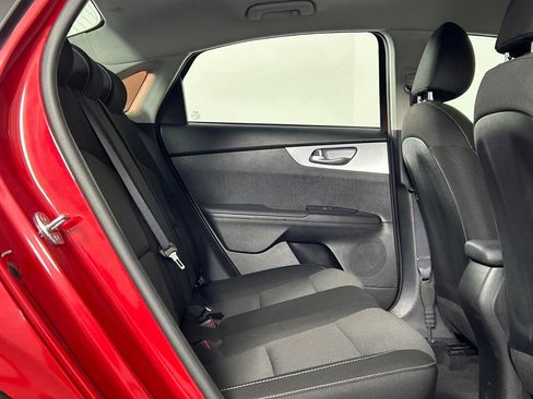 Used 2023 Kia Forte LXS w/ LXS Technology Package FWD image 12