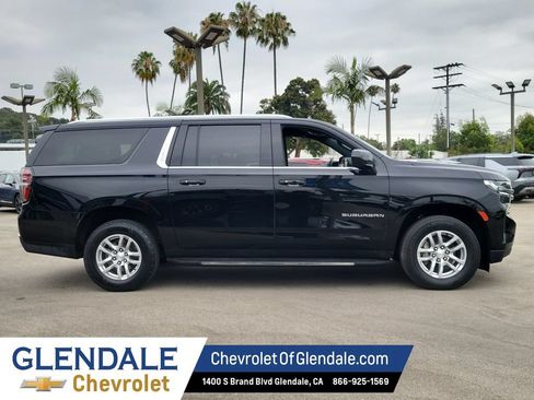 Used 2024 Chevrolet Suburban LT AWD/4WD image 10