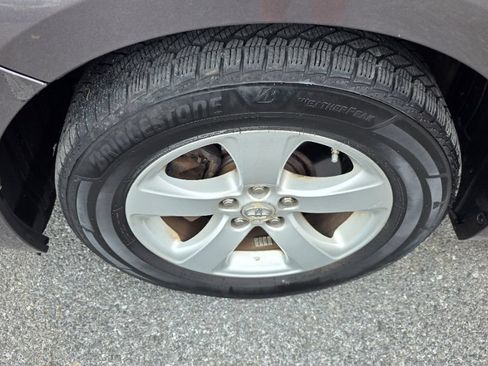 Used 2011 Toyota Sienna LE w/ Towing Pkg FWD image 25