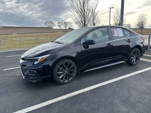 Used 2023 Toyota Corolla SE image 5