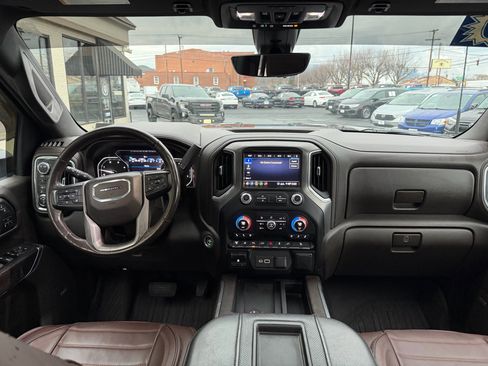 Used 2020 GMC Sierra 2500 Denali w/ Denali Ultimate Package image 18